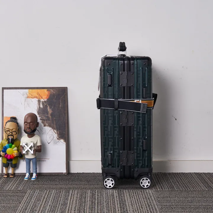 スーパーコピー ディオール スーツケース