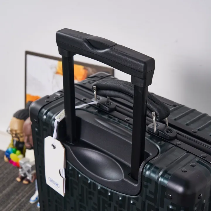 スーパーコピー ディオール スーツケース