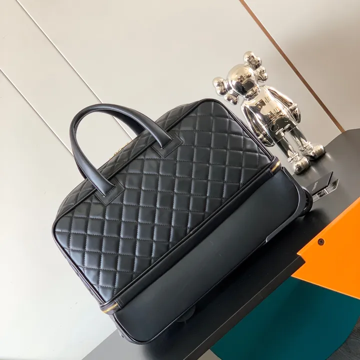 スーパーコピー シャネル スーツケース