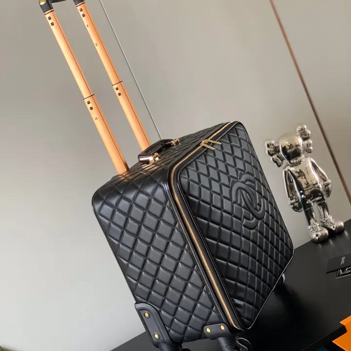 スーパーコピー シャネル スーツケース