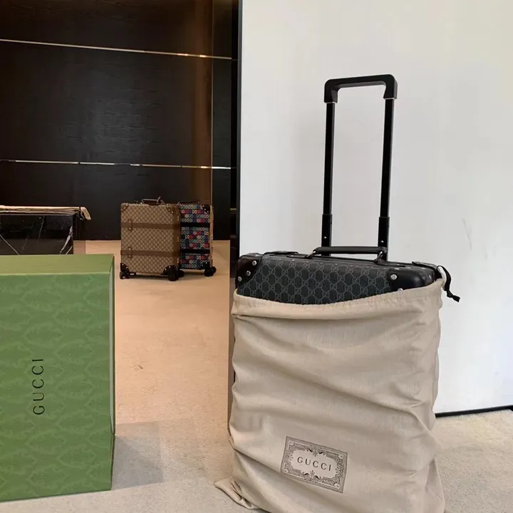 スーパーコピー グッチ スーツケース