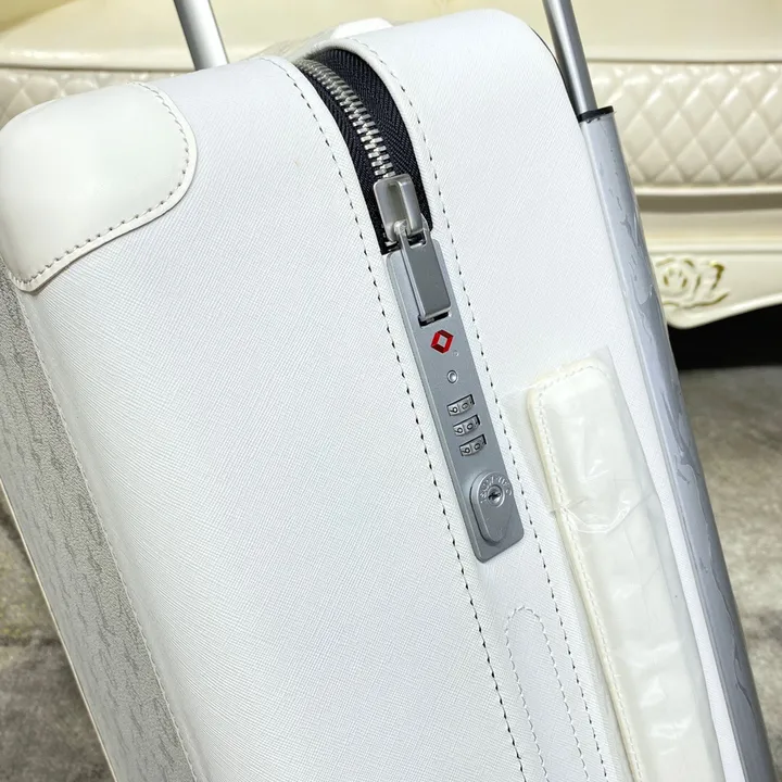 スーパーコピー ルイヴィトン スーツケース