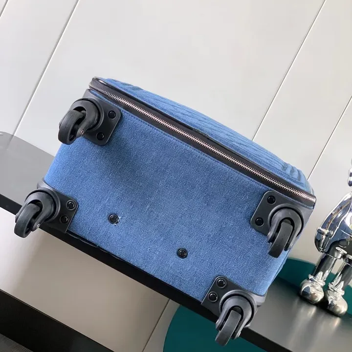 スーパーコピー シャネル スーツケース