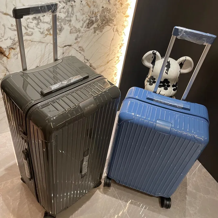 スーパーコピー リモワ スーツケース