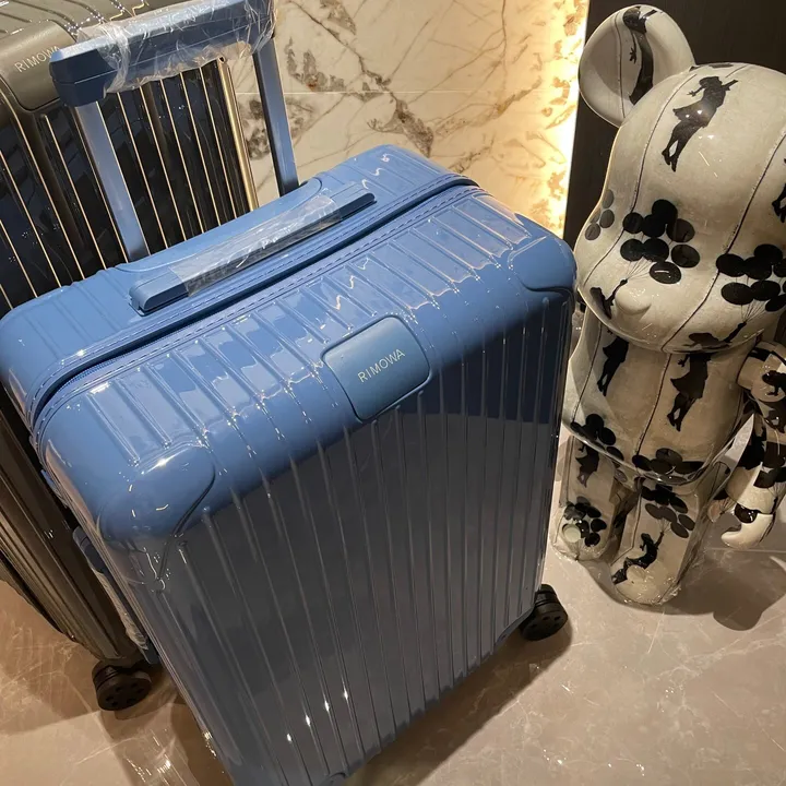 スーパーコピー リモワ スーツケース