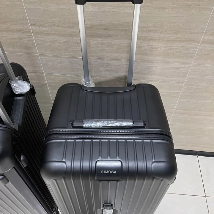 スーパーコピー リモワ スーツケース