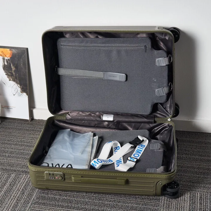 スーパーコピー リモワ スーツケース