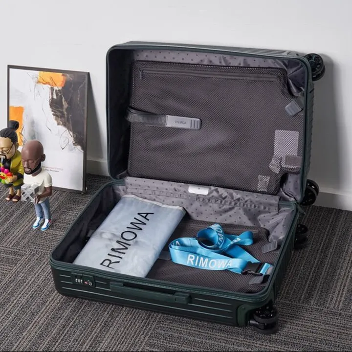 スーパーコピー リモワ スーツケース