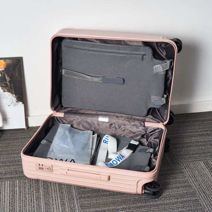 スーパーコピー リモワ スーツケース