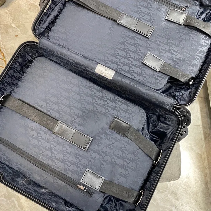 スーパーコピー グッチ スーツケース