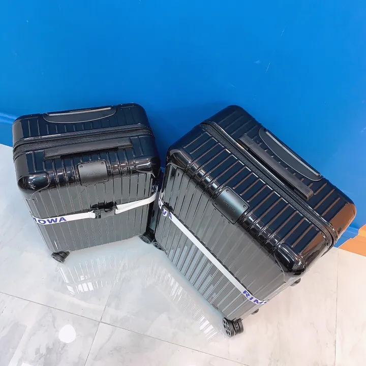 スーパーコピー リモワ スーツケース