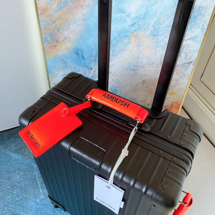 スーパーコピー リモワ スーツケース