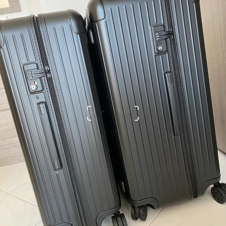 スーパーコピー リモワ スーツケース