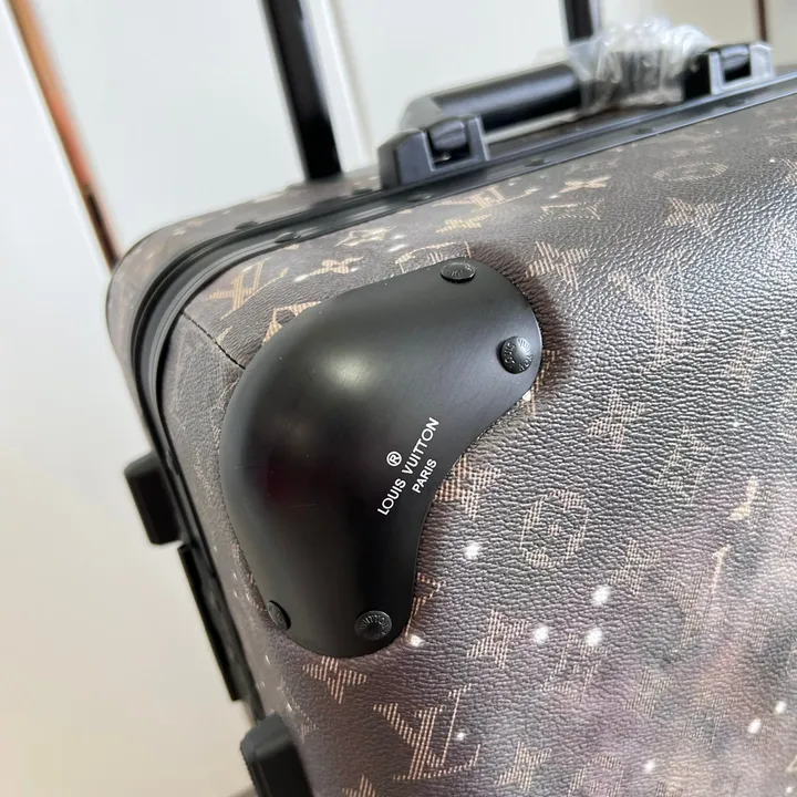 スーパーコピー ルイヴィトン スーツケース