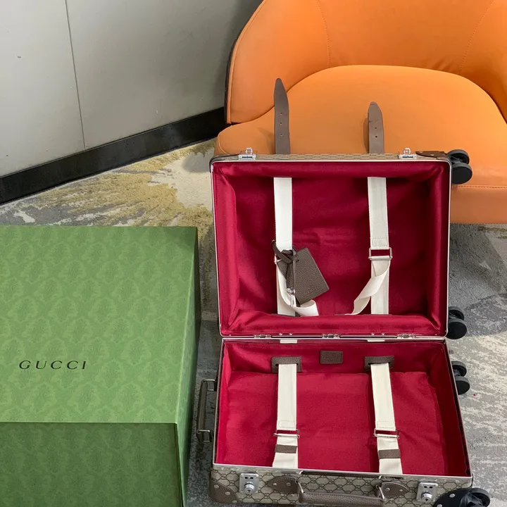 スーパーコピー グッチ スーツケース
