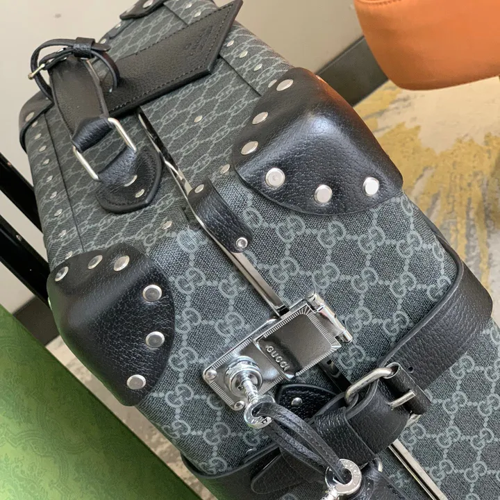 スーパーコピー グッチ スーツケース