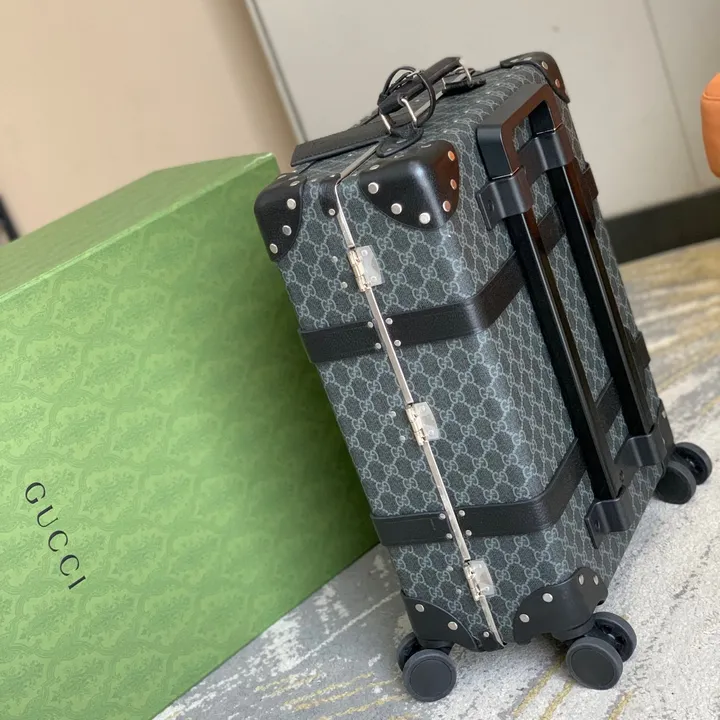 スーパーコピー グッチ スーツケース