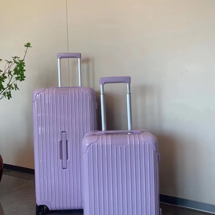 スーパーコピー リモワ スーツケース