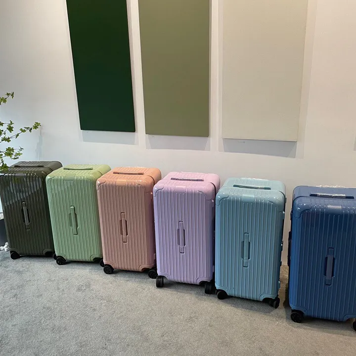 スーパーコピー リモワ スーツケース