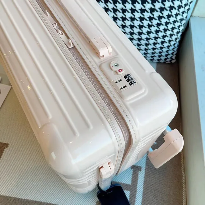 スーパーコピー リモワ スーツケース