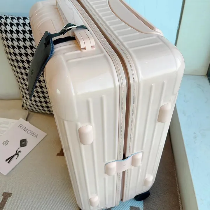 スーパーコピー リモワ スーツケース