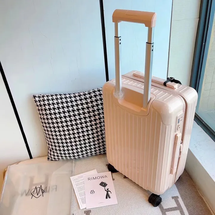 スーパーコピー リモワ スーツケース