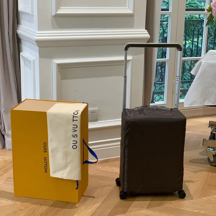 スーパーコピー ルイヴィトン スーツケース