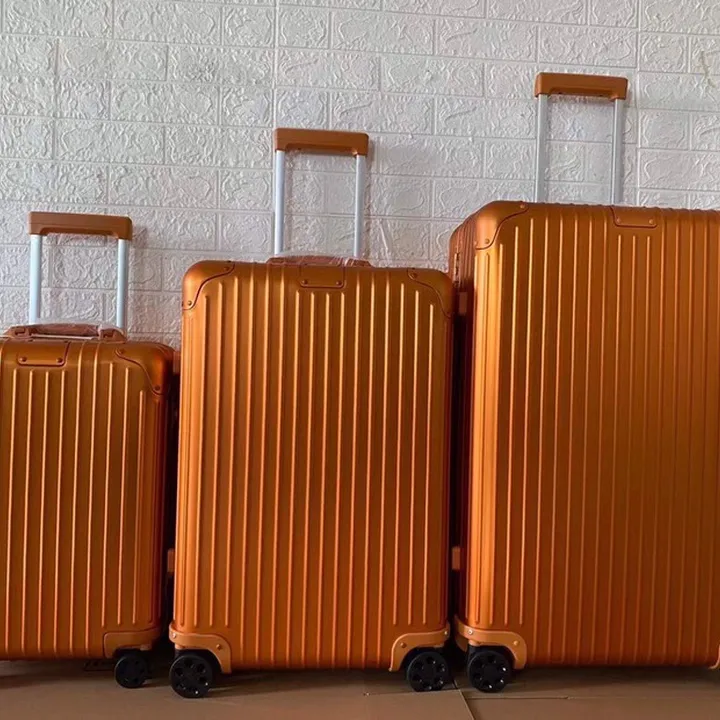 スーパーコピー リモワ スーツケース