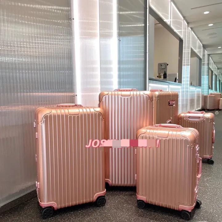 スーパーコピー リモワ スーツケース