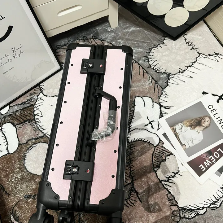 スーパーコピー シャネル スーツケース