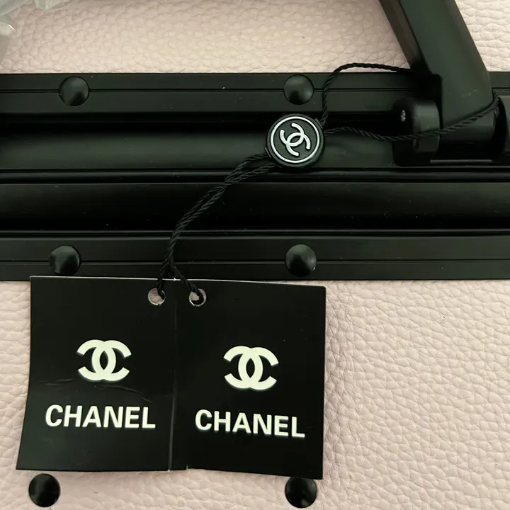 スーパーコピー シャネル スーツケース