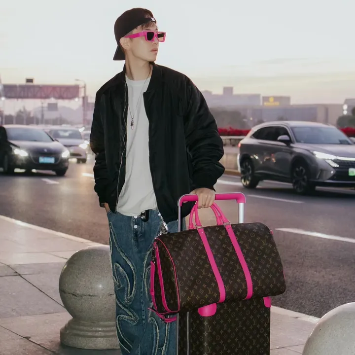 スーパーコピー ルイヴィトン スーツケース