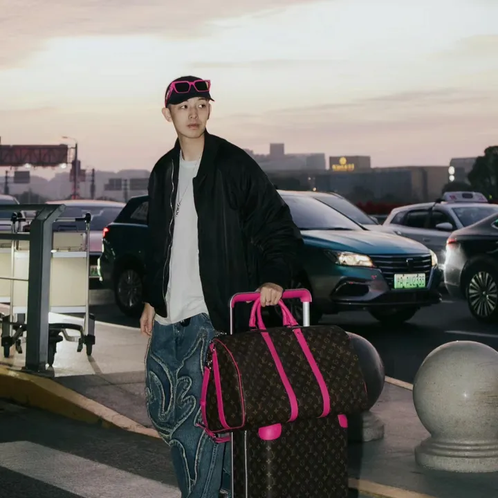 スーパーコピー ルイヴィトン スーツケース