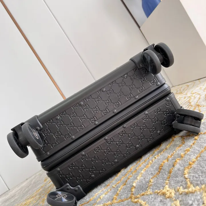 スーパーコピー グッチ スーツケース