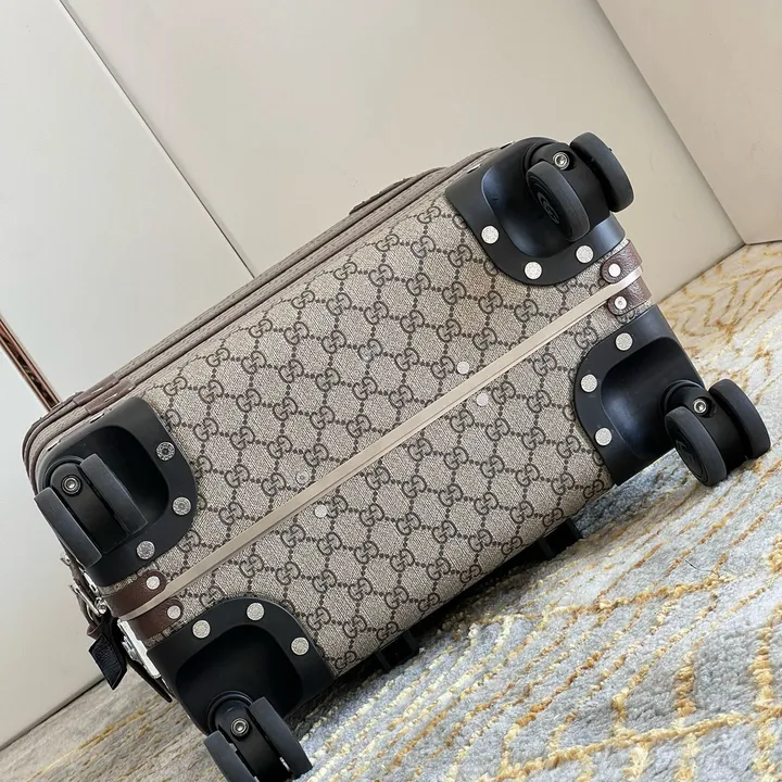 スーパーコピー グッチ スーツケース