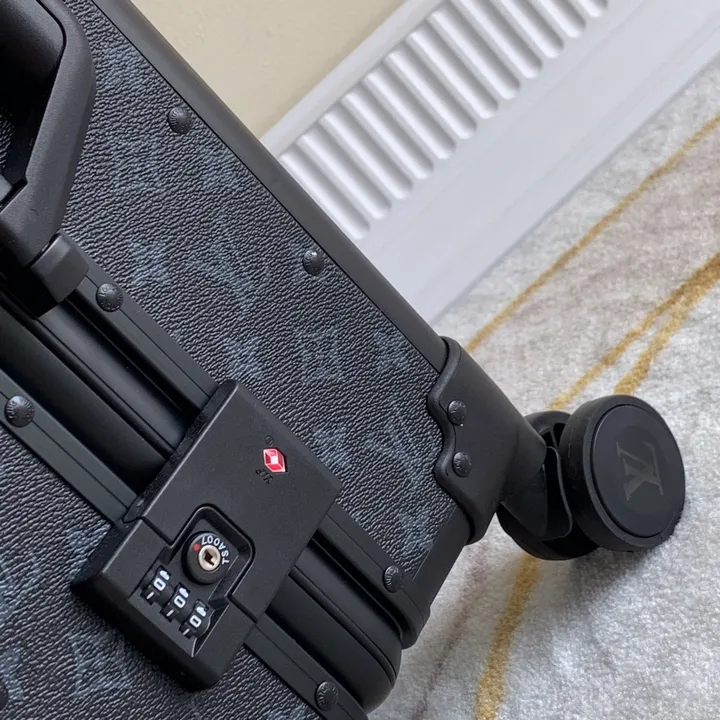 スーパーコピー ルイヴィトン スーツケース