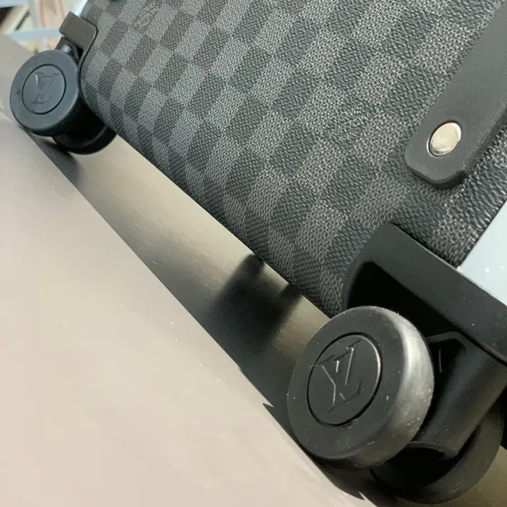 スーパーコピー ルイヴィトン スーツケース