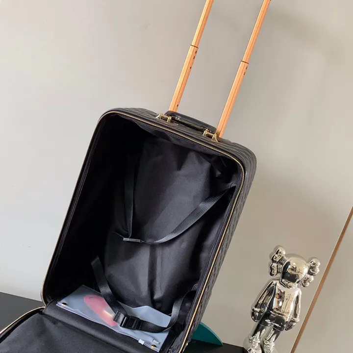 スーパーコピー シャネル スーツケース