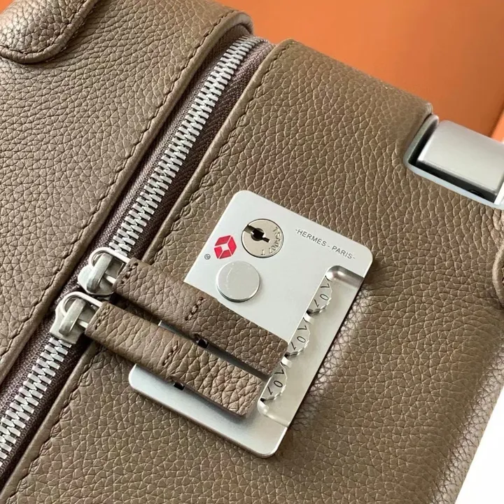 スーパーコピー シャネル スーツケース