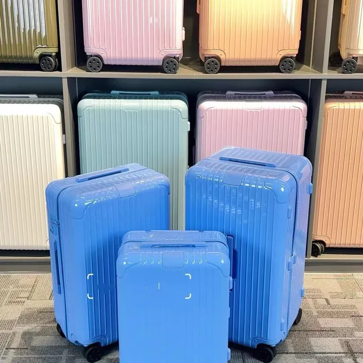 スーパーコピー リモワ スーツケース