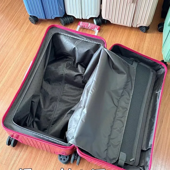 スーパーコピー リモワ スーツケース