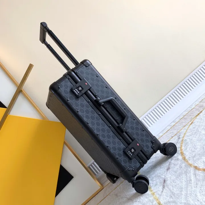 スーパーコピー グッチ スーツケース
