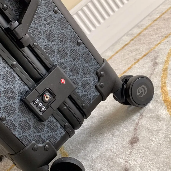 スーパーコピー グッチ スーツケース