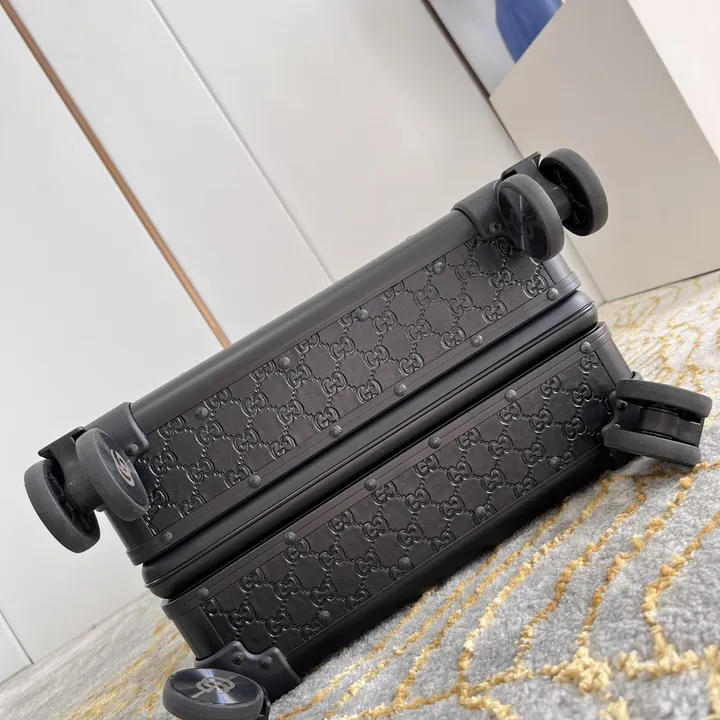 スーパーコピー グッチ スーツケース