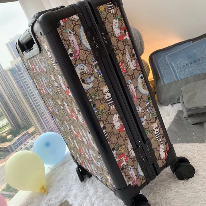 スーパーコピー グッチ スーツケース