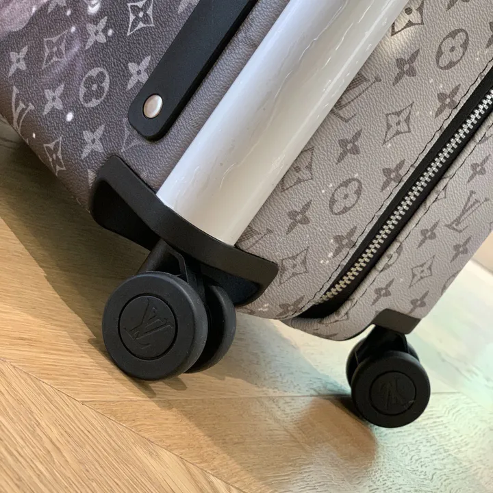 スーパーコピー ルイヴィトン スーツケース