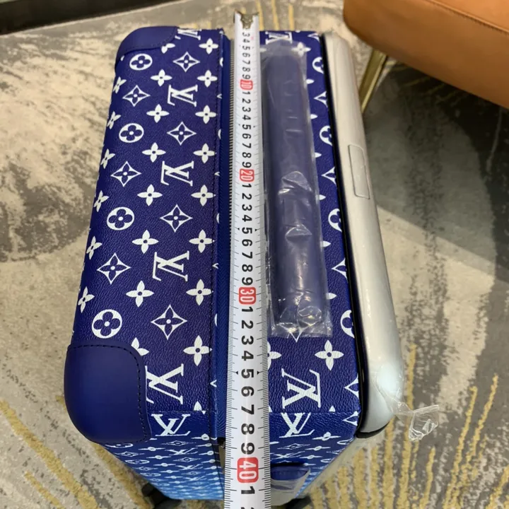 スーパーコピー ルイヴィトン スーツケース