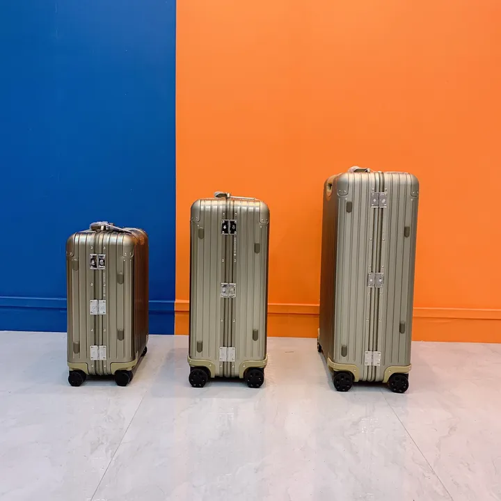 スーパーコピー リモワ スーツケース