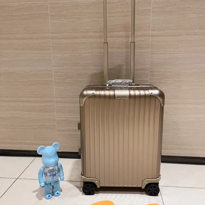 スーパーコピー リモワ スーツケース