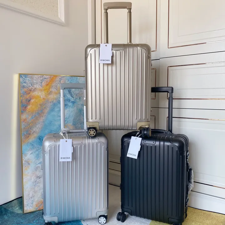 スーパーコピー リモワ スーツケース